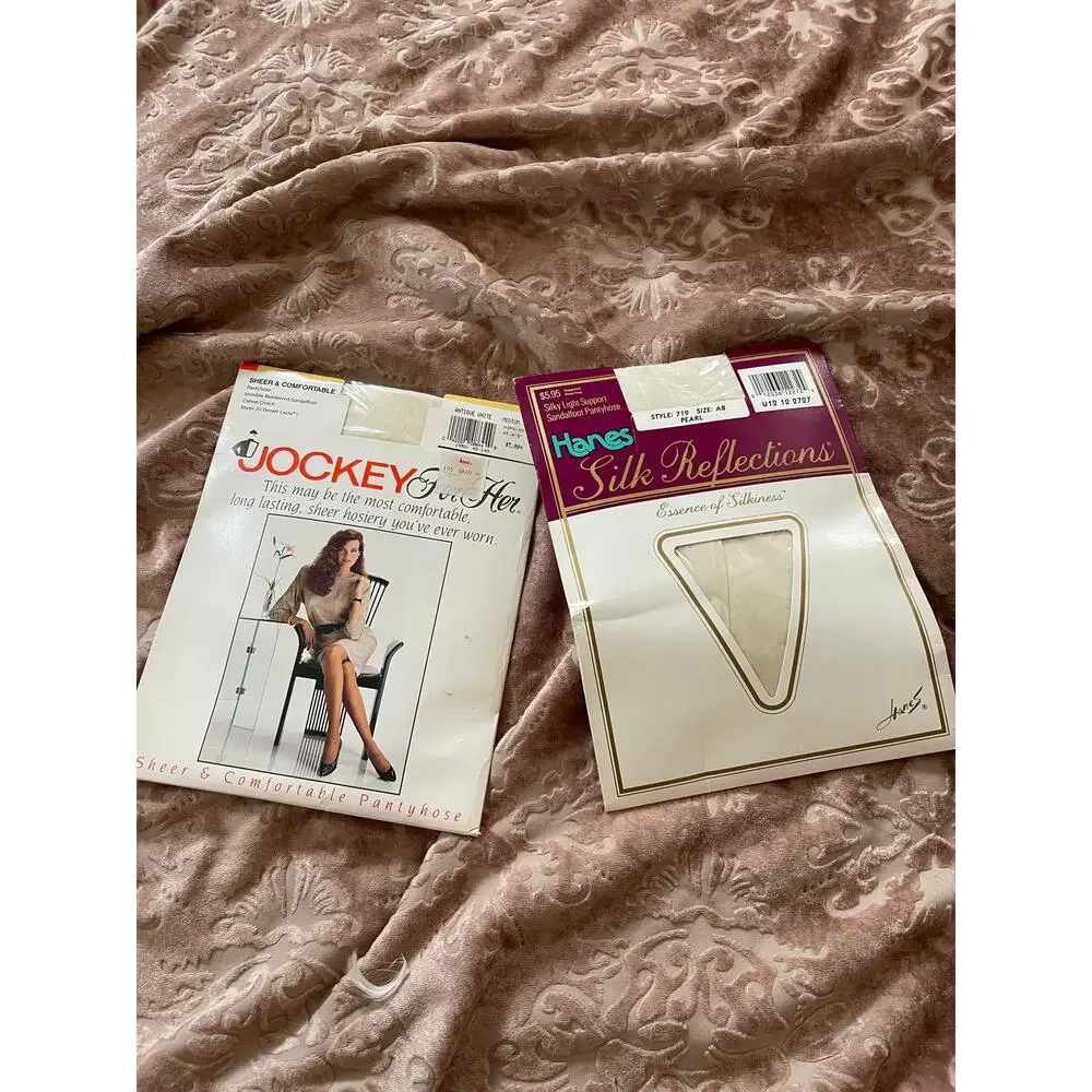 Vintage NWT 80s Pantyhose – Size Medium – Set of 2 – Retro Hosiery‎